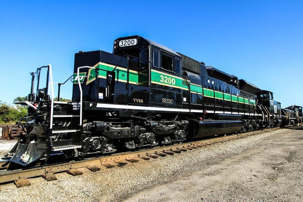 Knoxville Locomotive Works Tier 4 locomotive