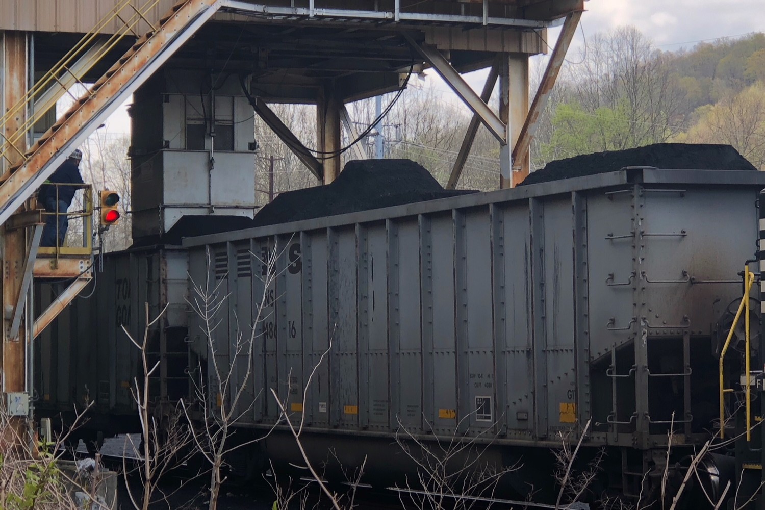 Kanawha River Railroad coal train 2